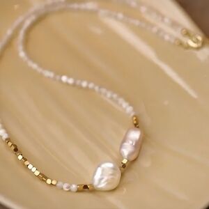 Baroque/ white mother of pearl Beaded necklace